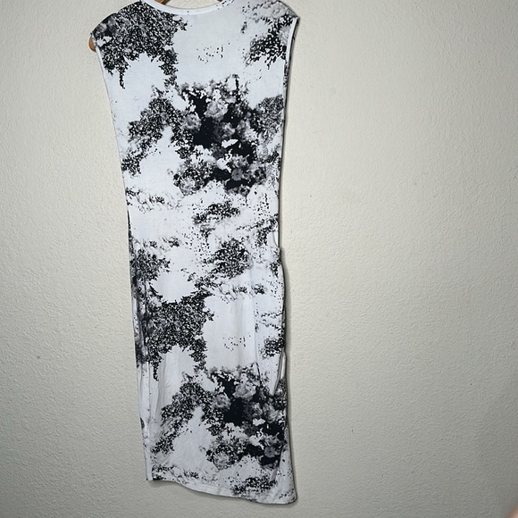 Reiss Gilda Pointelle Printed Day Dress Sheath Beige Gray Size 4 - Picture 13 of 13